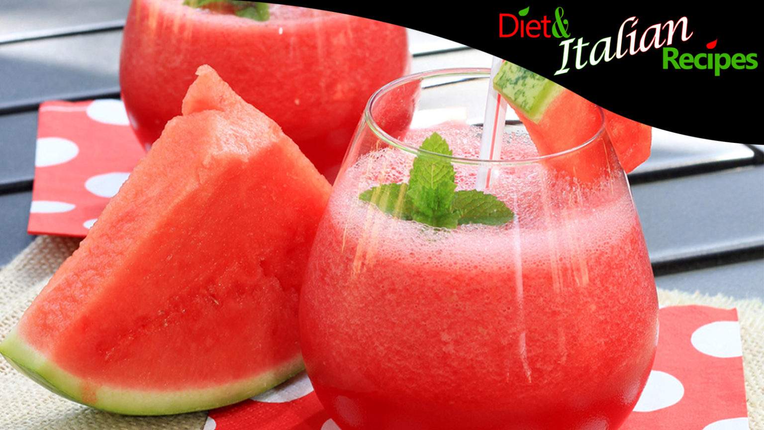 Watermelon, lemon and mint juice summer detox recipe